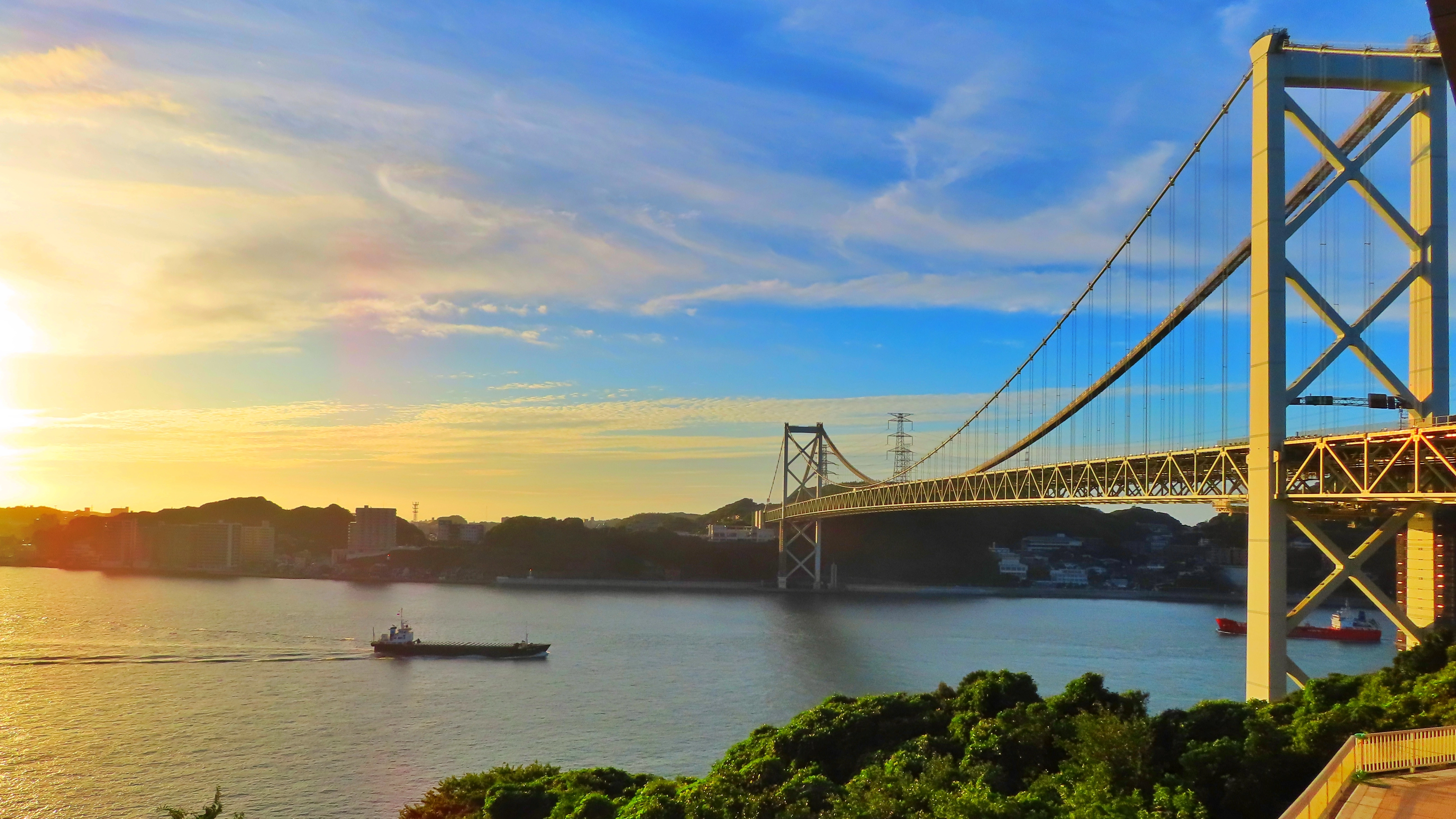 サイトトップの画像